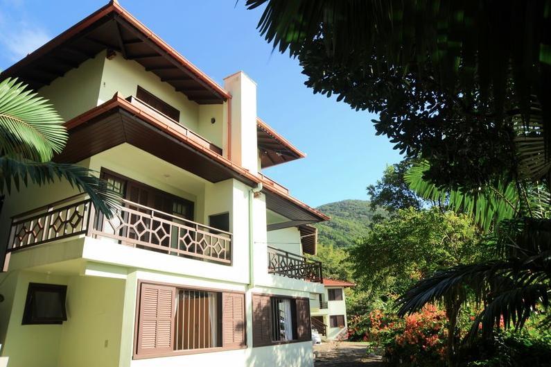 Residencial Caminho Das Pedras - Praia Da Solidao Флорианополис Экстерьер фото